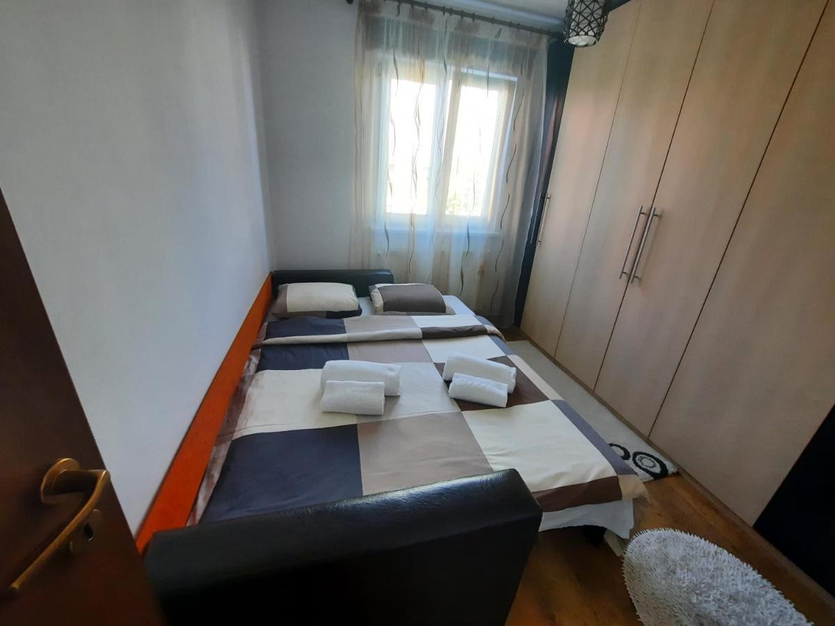 Happy Apartament Appartement Sibiu Buitenkant foto